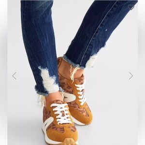 NWOT Race Casual Sneaker
MIA size 9